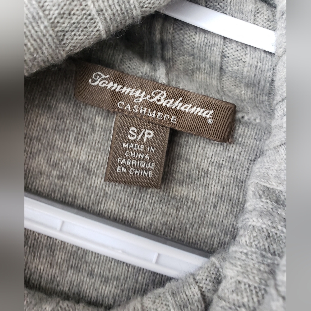 Tommy Bahama 100% Cashmere Cowl Neck Gray Women's Sweater - Picture 8 of 11